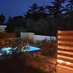 Sea 招待所 Lovrečica