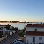 Sea 4*